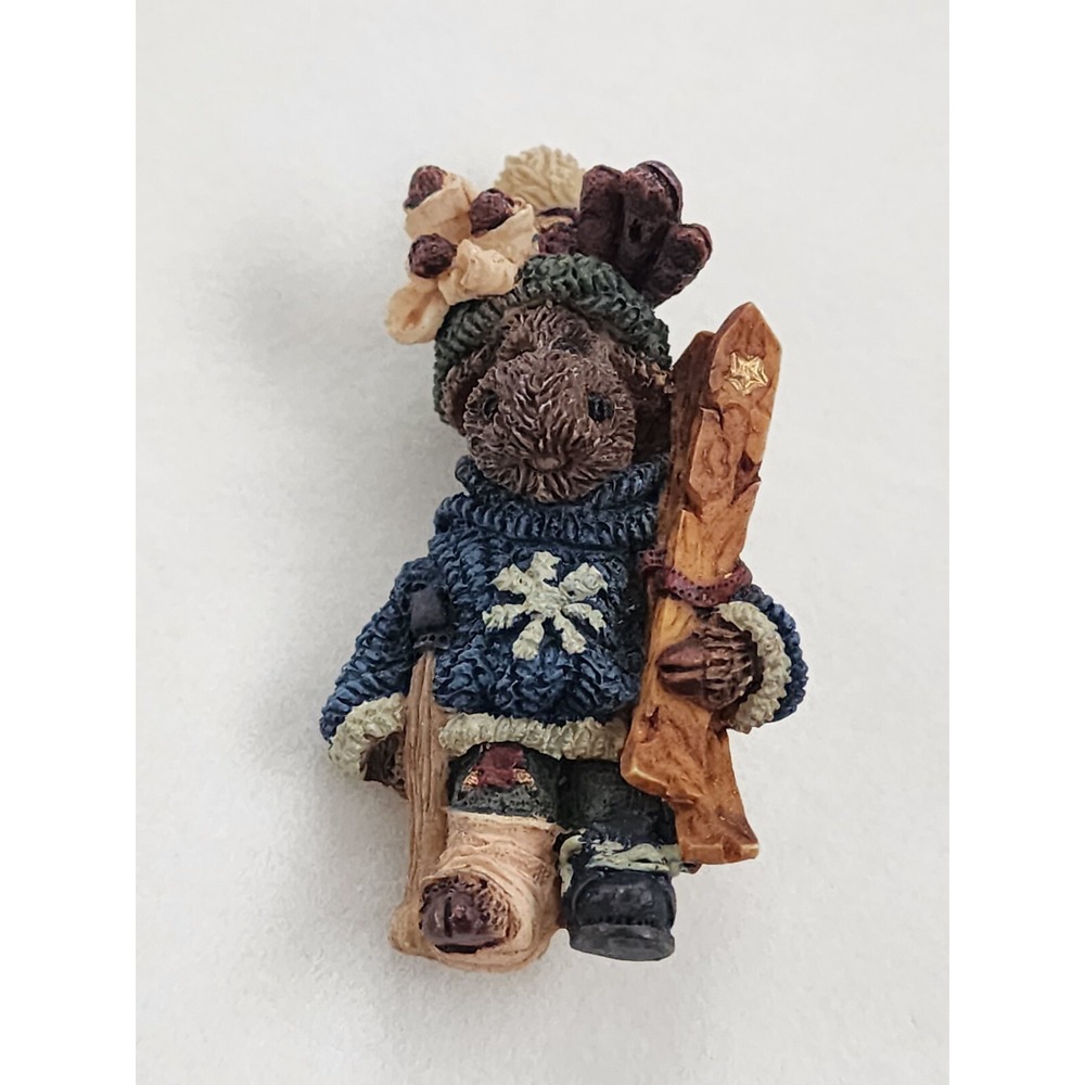 Vtg BOYDS BEARS & FRIENDS Egon The Skiier Ceramic Handmade Brooch Pin FREE $HIP! - Picture 1 of 4